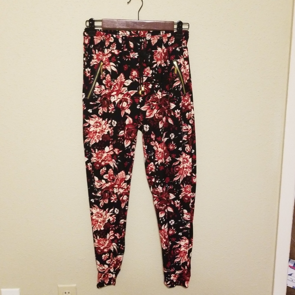 Floral Jogging Pants